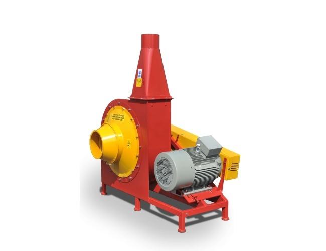 moara cu ciocanele paie